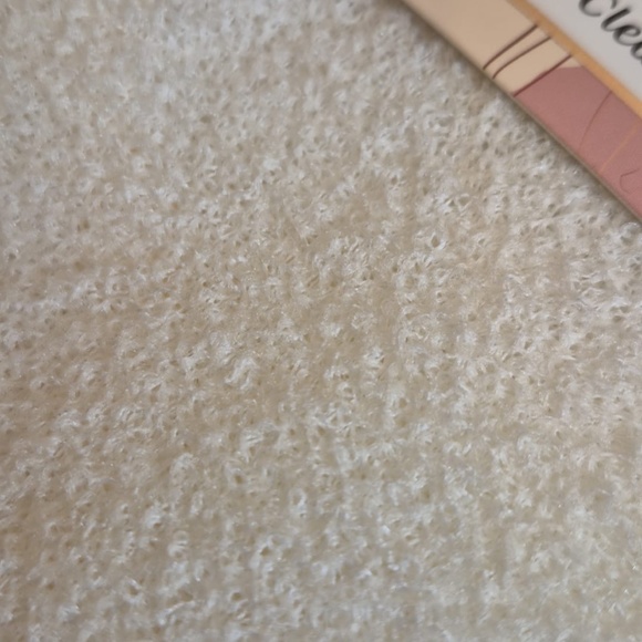 Exfoliating Set (Gloves & Towels) - Picture 2 of 3